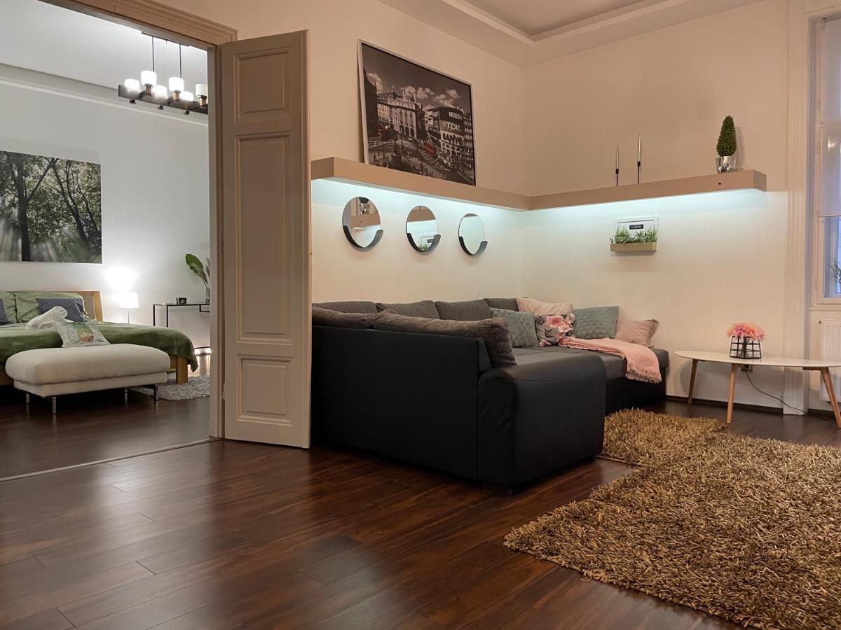 St3 Apartman Segedyn Zewnętrze zdjęcie