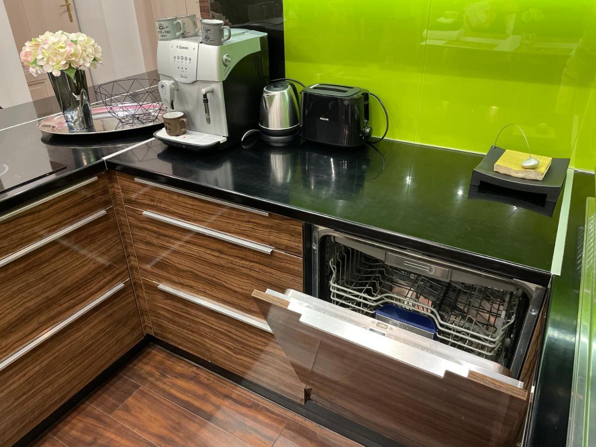 St3 Apartman Segedyn Zewnętrze zdjęcie