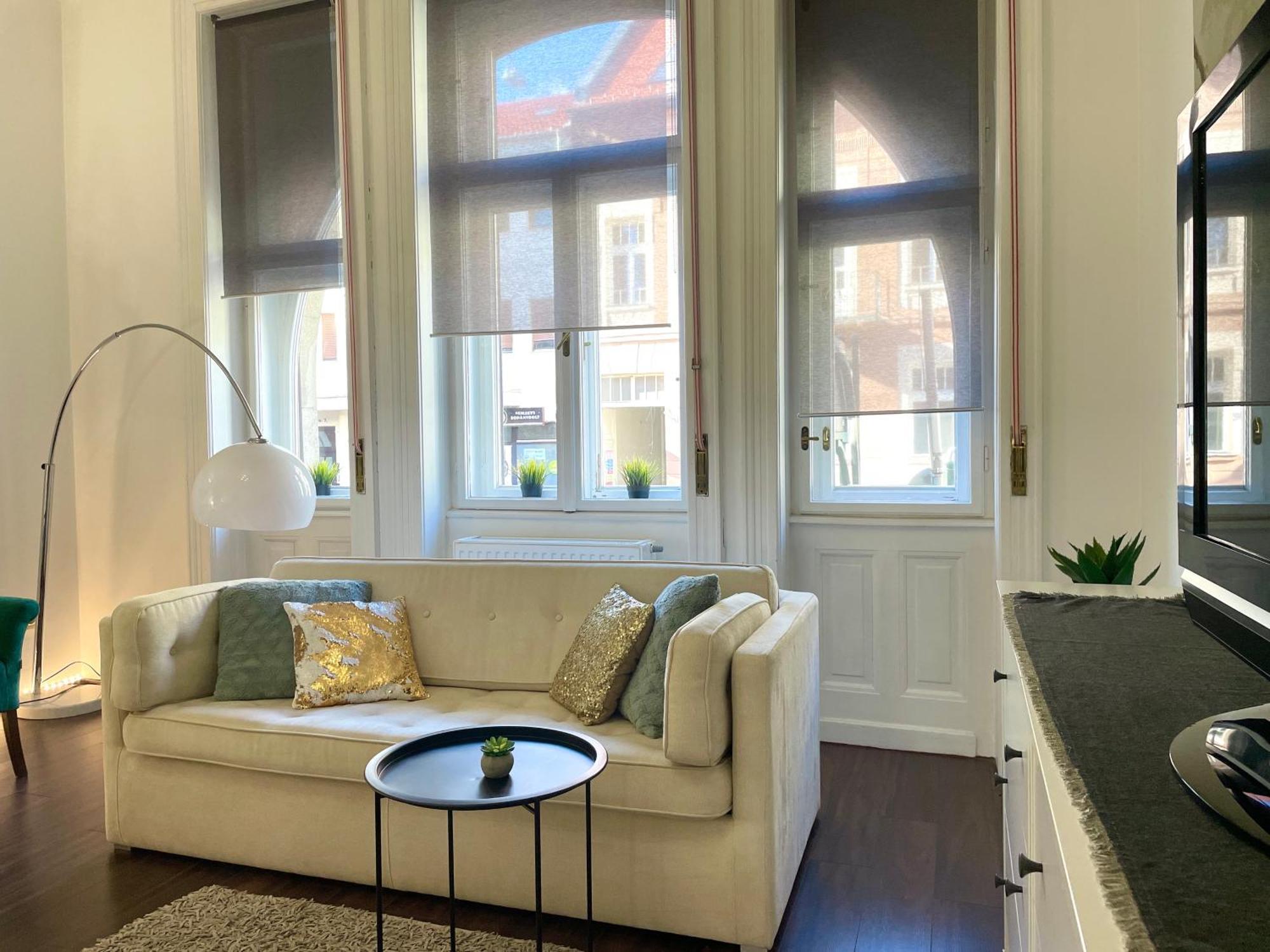 St3 Apartman Segedyn Zewnętrze zdjęcie